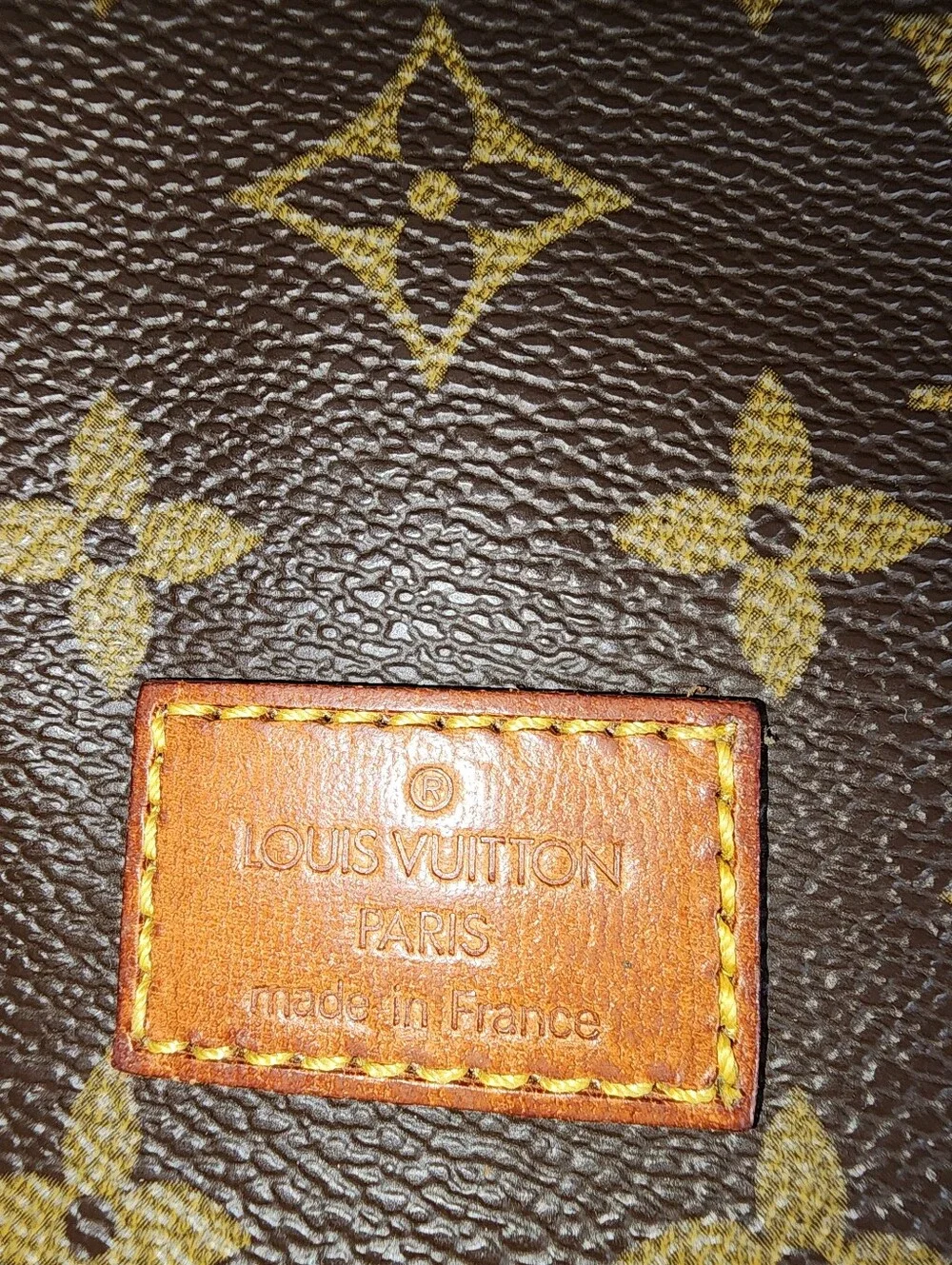 Louis Vuitton Authentic Vintage (34 Yrs.old) SAUMUR 30